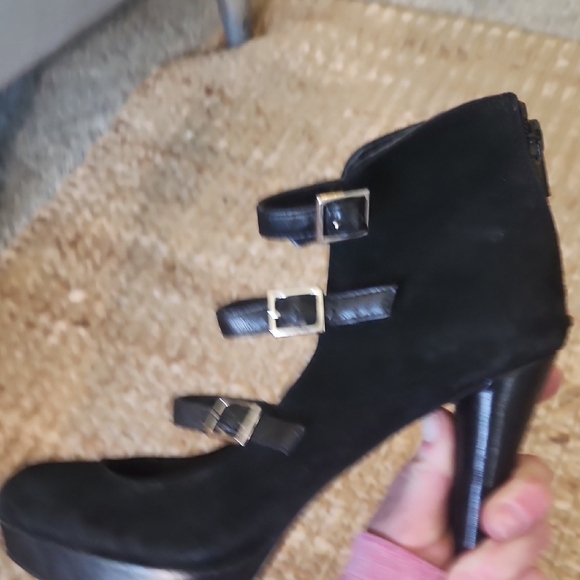 Bar III Black Stiletto Heels with Strap - Picture 7 of 8